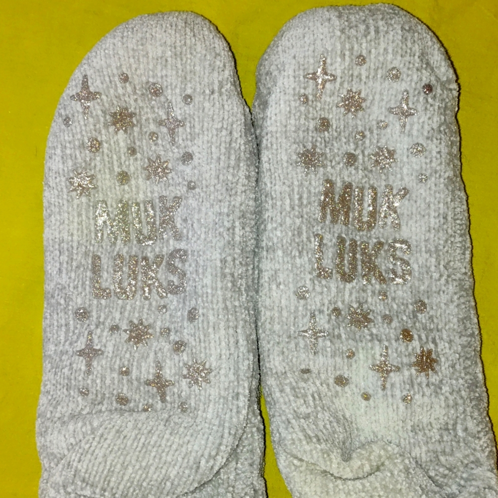 NWOT Muk Luks Chenille Plush Lined Cabin Socks - Picture 6 of 8